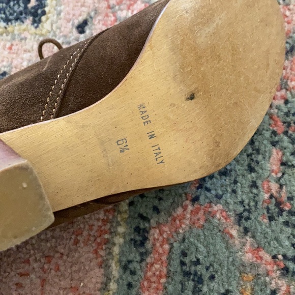 Brown leather booties - Picture 5 of 5